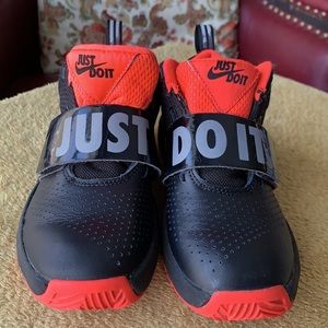 Nike Girls 11.5 Just Do It Tennis Shoes